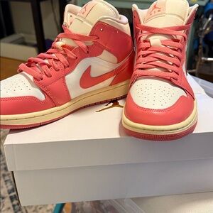 Nike Air Jordan Women's Sneakers in Pink and White